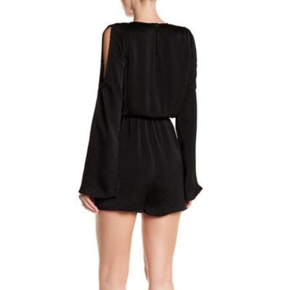 BNWT Cold Shoulder Romper LUCCA COUTURE - Picture 3 of 5